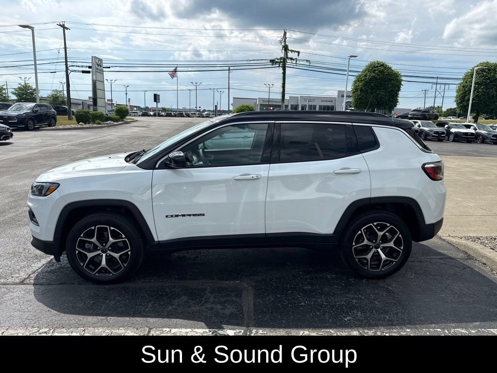 Used 2025 Jeep Compass Limited w/ Sun & Sound Group AWD/4WD image 10