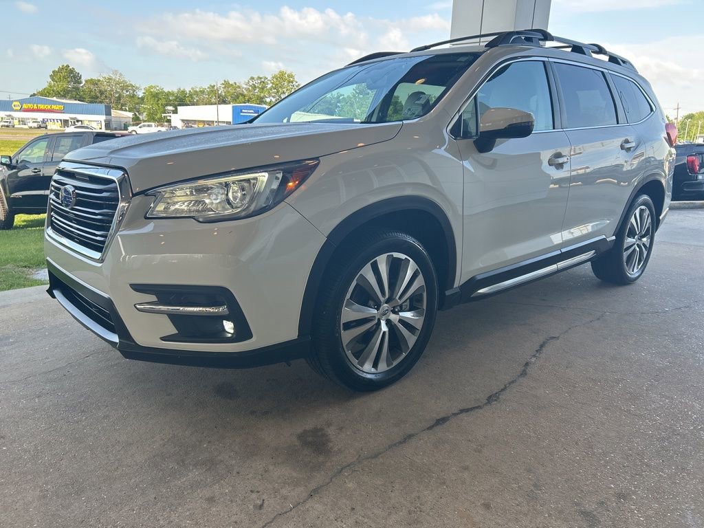Used 2020 Subaru Ascent Limited w/ Popular Package #3 image 4