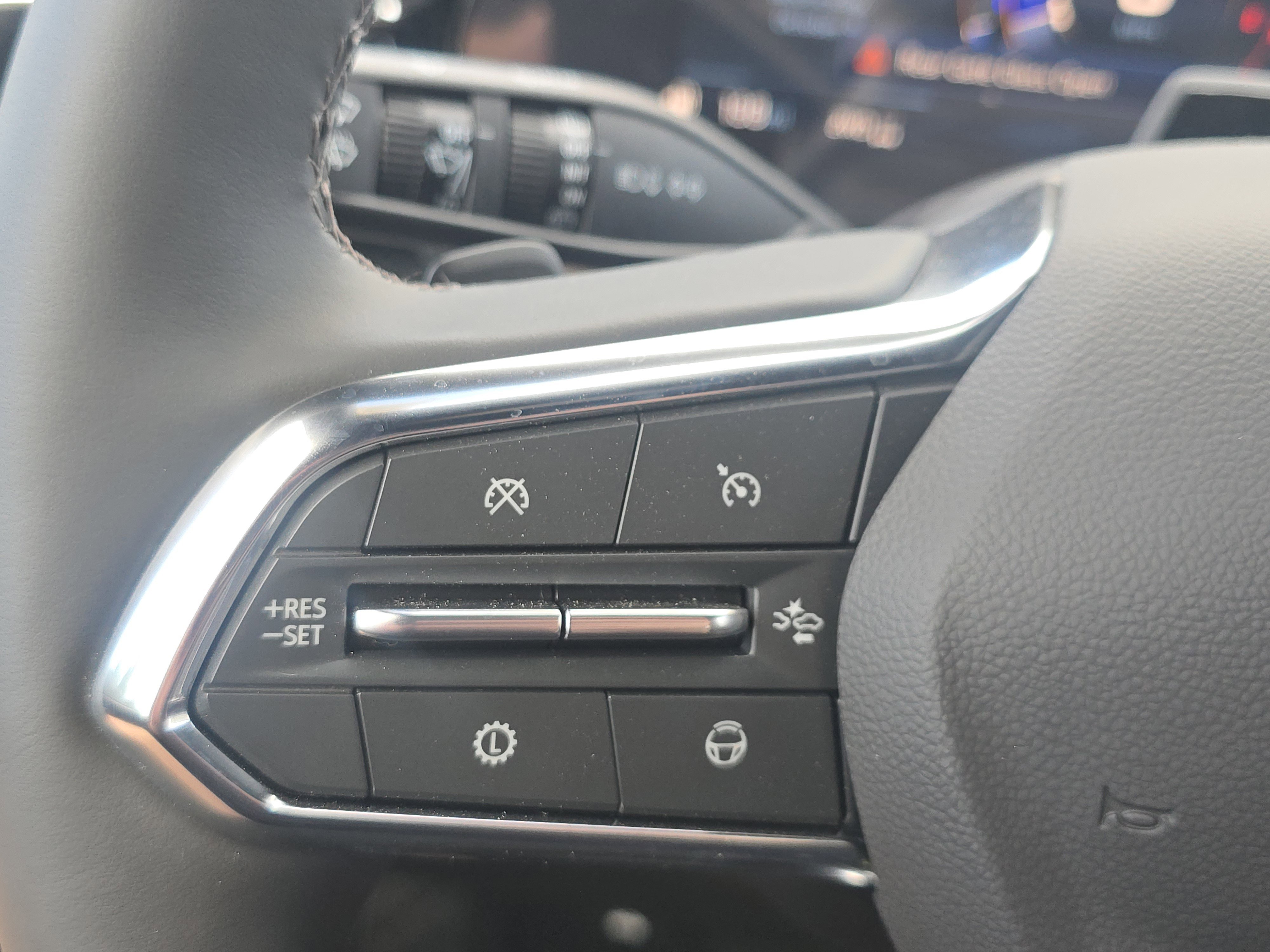 New 2025 Chevrolet Suburban Premier image 32