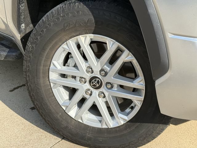Used 2024 Toyota Tundra SR5 AWD/4WD image 11