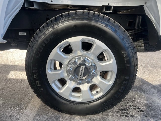 Used 2024 Ford F250 XLT w/ Snow Plow Prep Package image 39