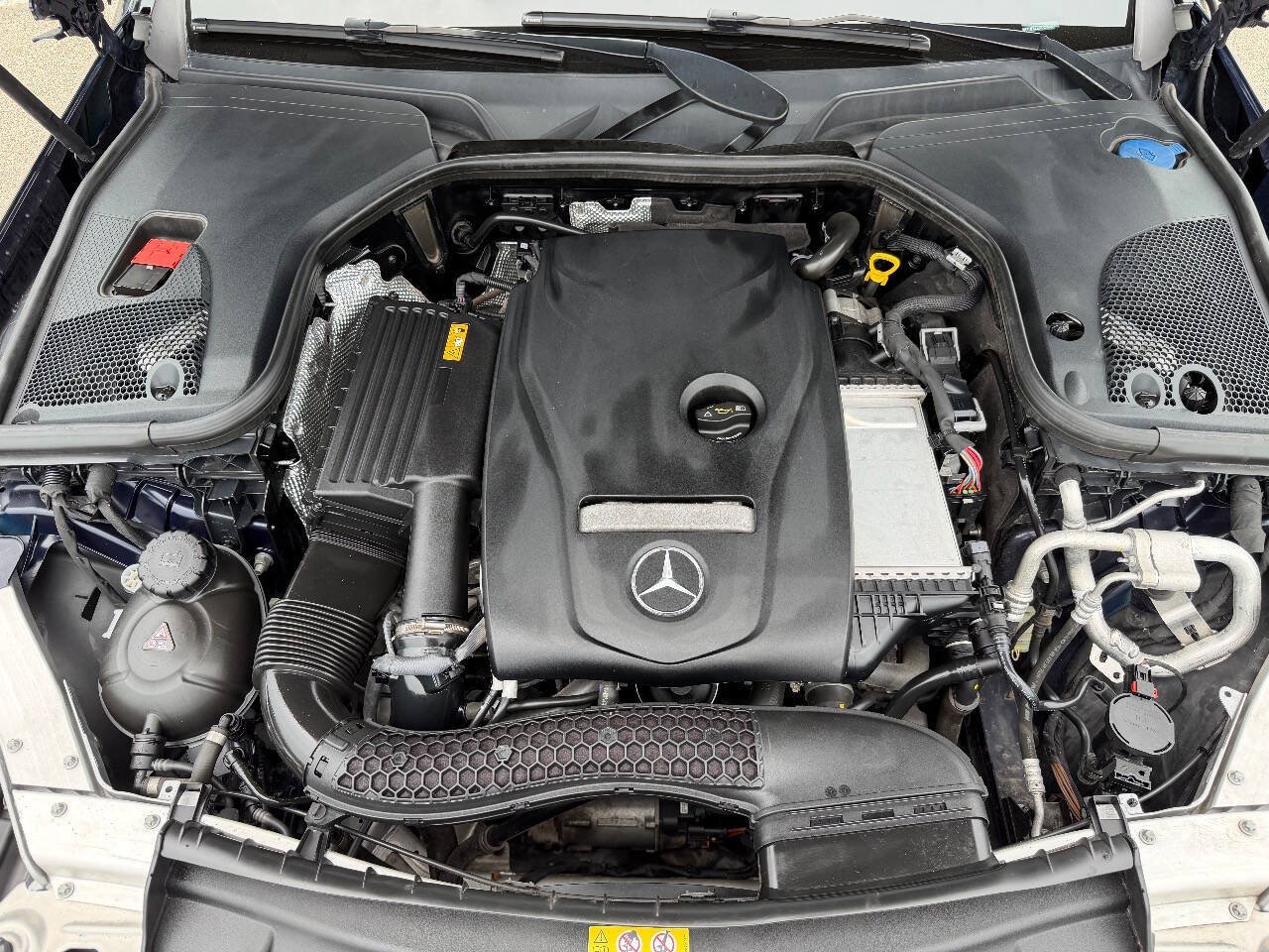 Used 2019 Mercedes-Benz E 300 4MATIC image 26