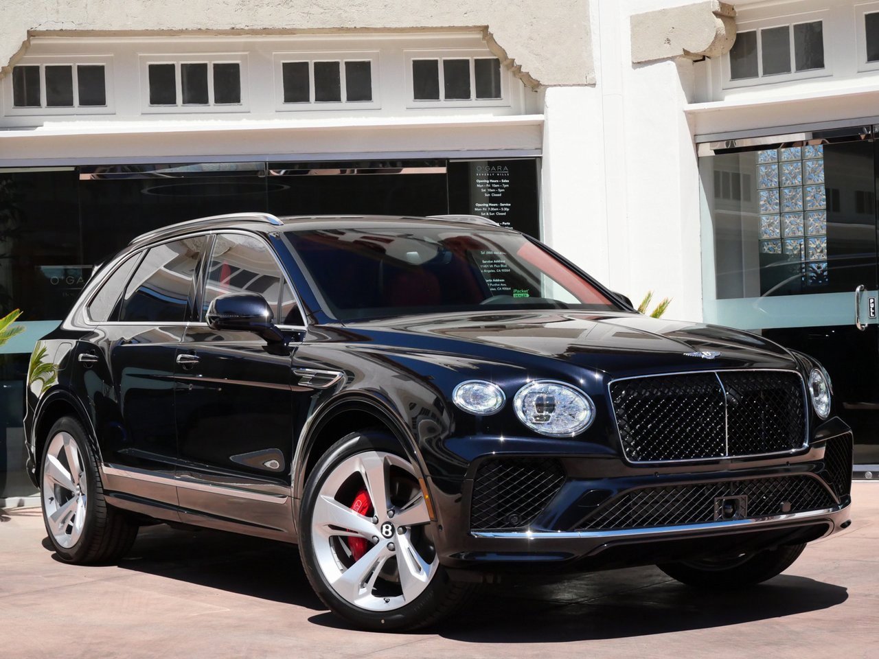 New 2025 Bentley Bentayga image 1