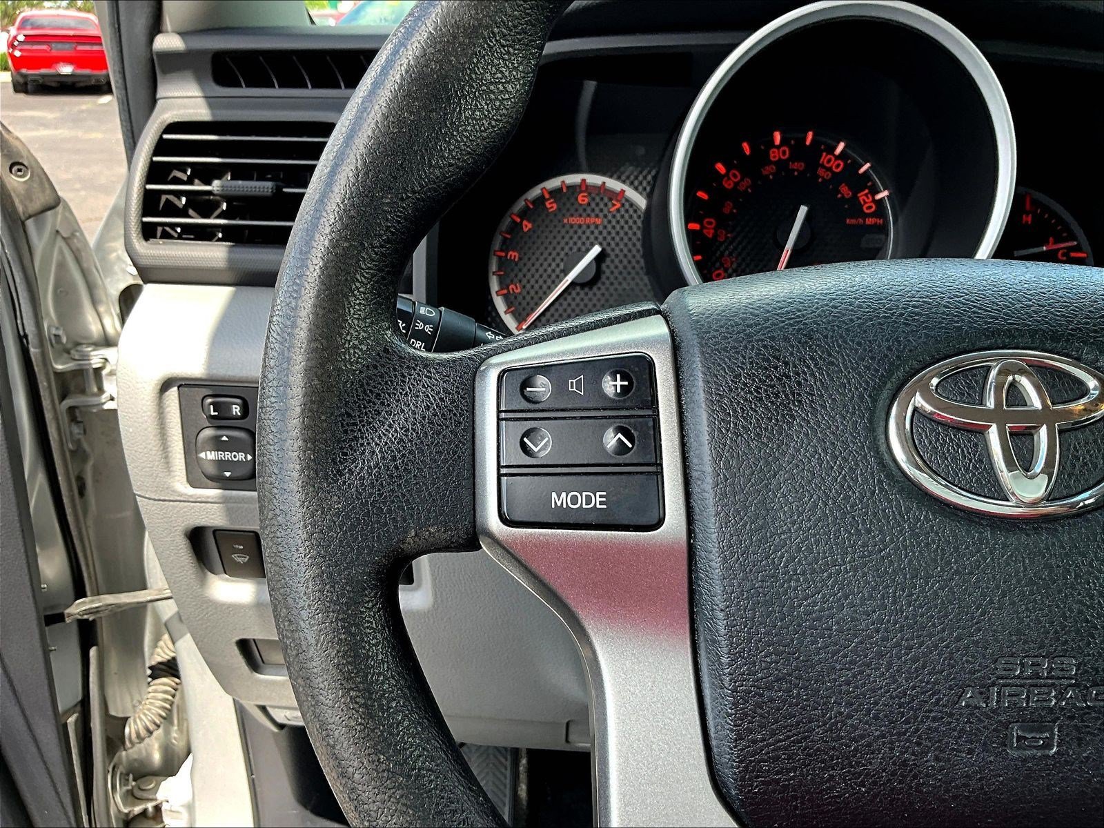 Used 2013 Toyota 4Runner SR5 AWD/4WD image 11