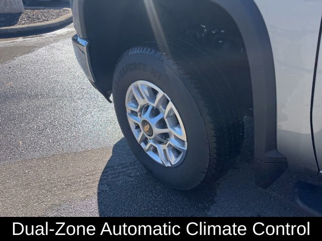 Used 2025 Chevrolet Silverado 2500 LT w/ Convenience Package image 10