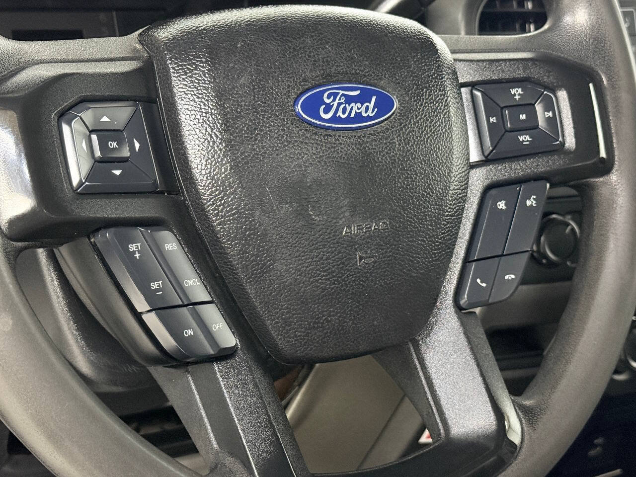 Used 2018 Ford F550 4x4 Regular Cab Super Duty image 48
