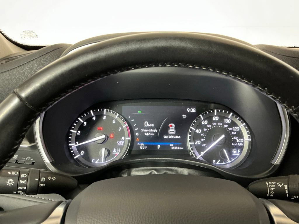 Used 2021 Toyota Highlander XLE AWD/4WD image 10
