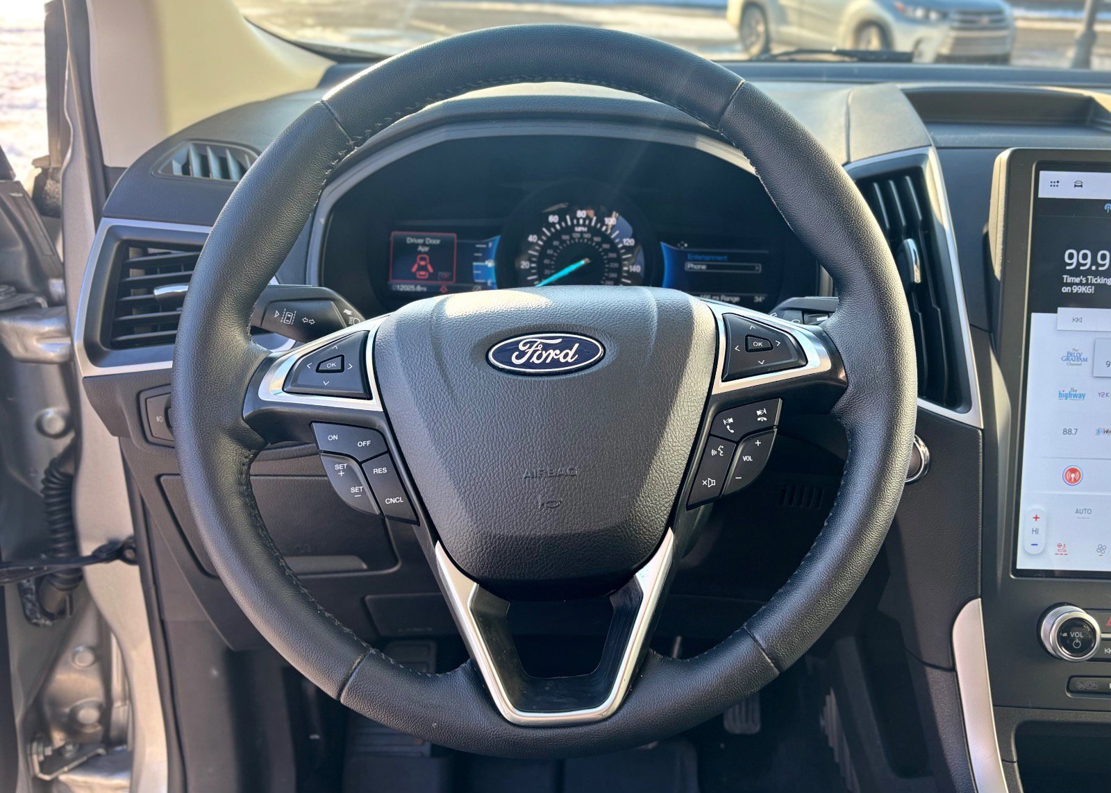 Certified 2024 Ford Edge SEL w/ Convenience Package image 32