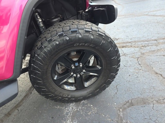 Used 2022 Jeep Wrangler Unlimited Sahara image 59