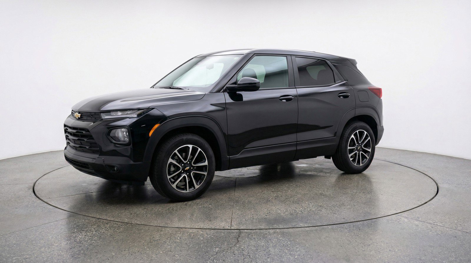 Used 2025 Chevrolet TrailBlazer LT FWD image 3