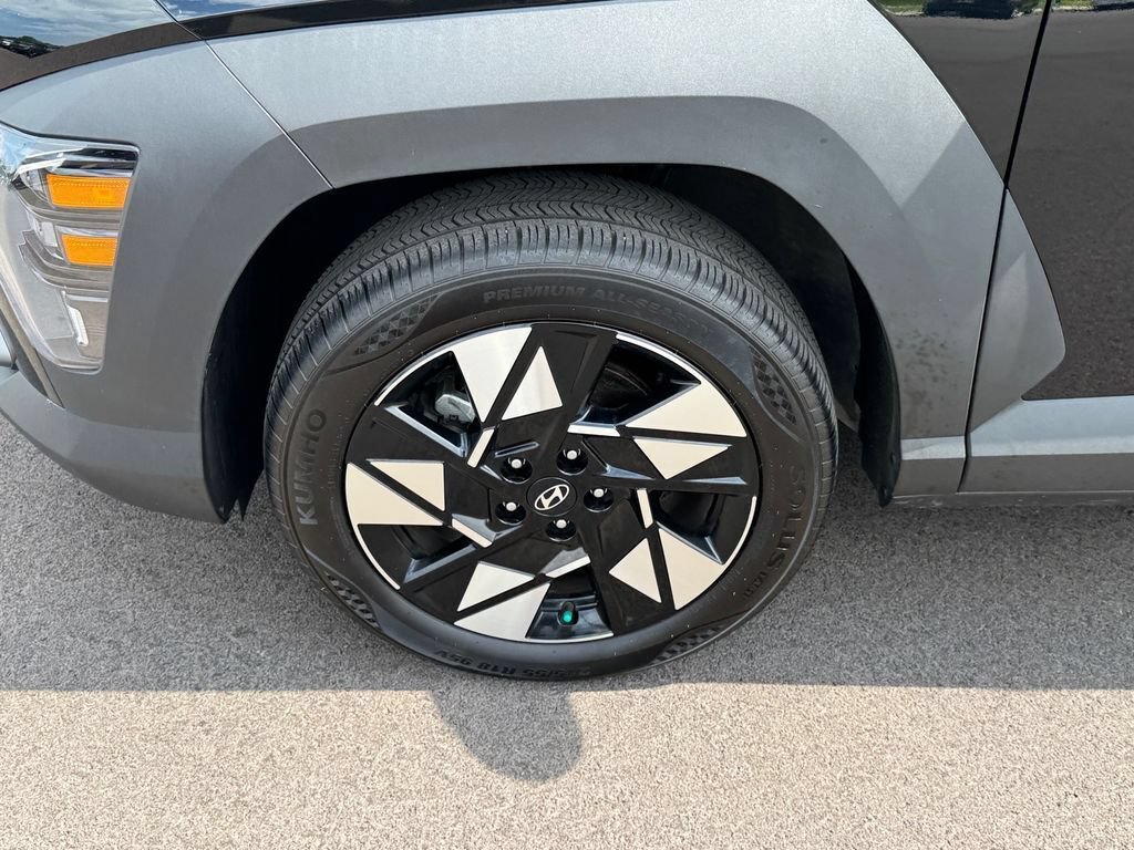 Used 2025 Hyundai Kona SEL AWD/4WD image 20