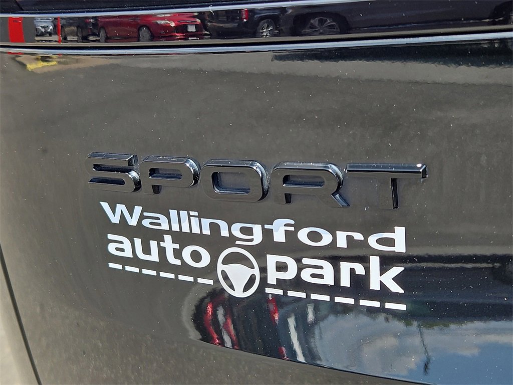 Used 2024 Land Rover Range Rover Sport SE image 30