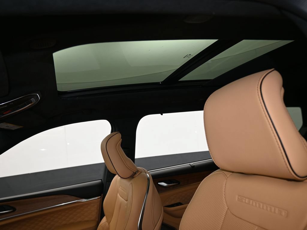 New 2025 Jeep Grand Cherokee L Summit AWD/4WD image 11