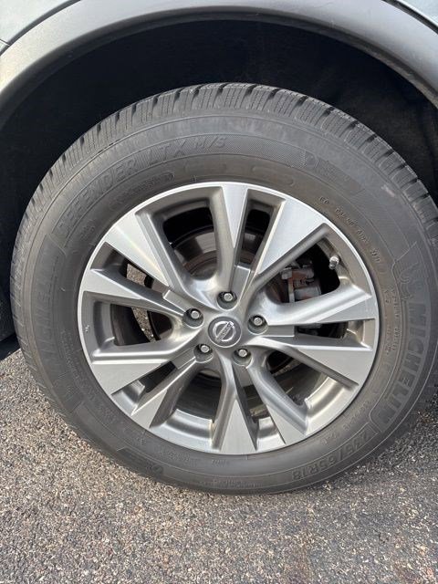 Used 2018 Nissan Murano S image 10