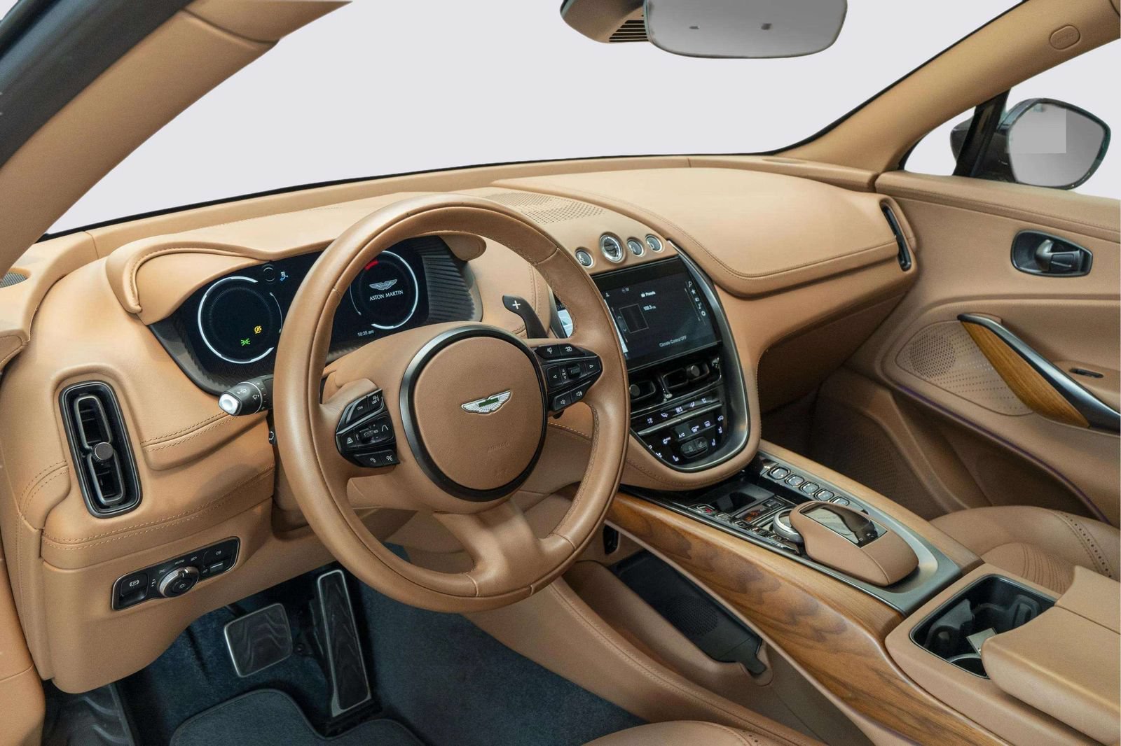 Used 2022 Aston Martin DBX AWD/4WD image 18
