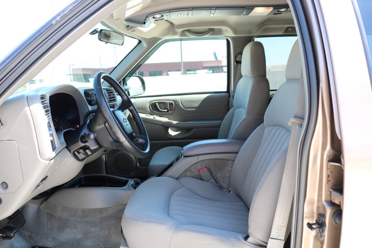 Used 2004 Chevrolet Blazer LS w/ Preferred Equipment Group AWD/4WD image 72