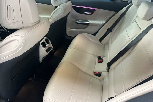 Used 2023 Mercedes-Benz C 300 Sedan image 14