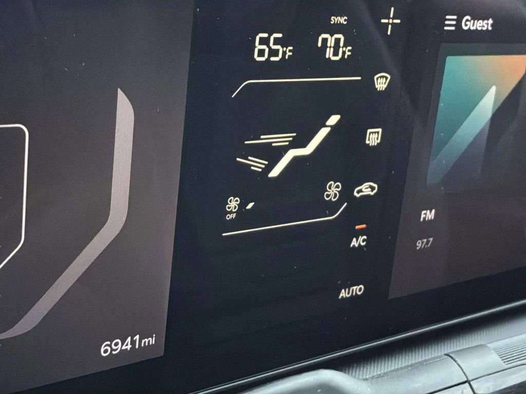 Certified 2025 Kia K4 EX FWD image 28