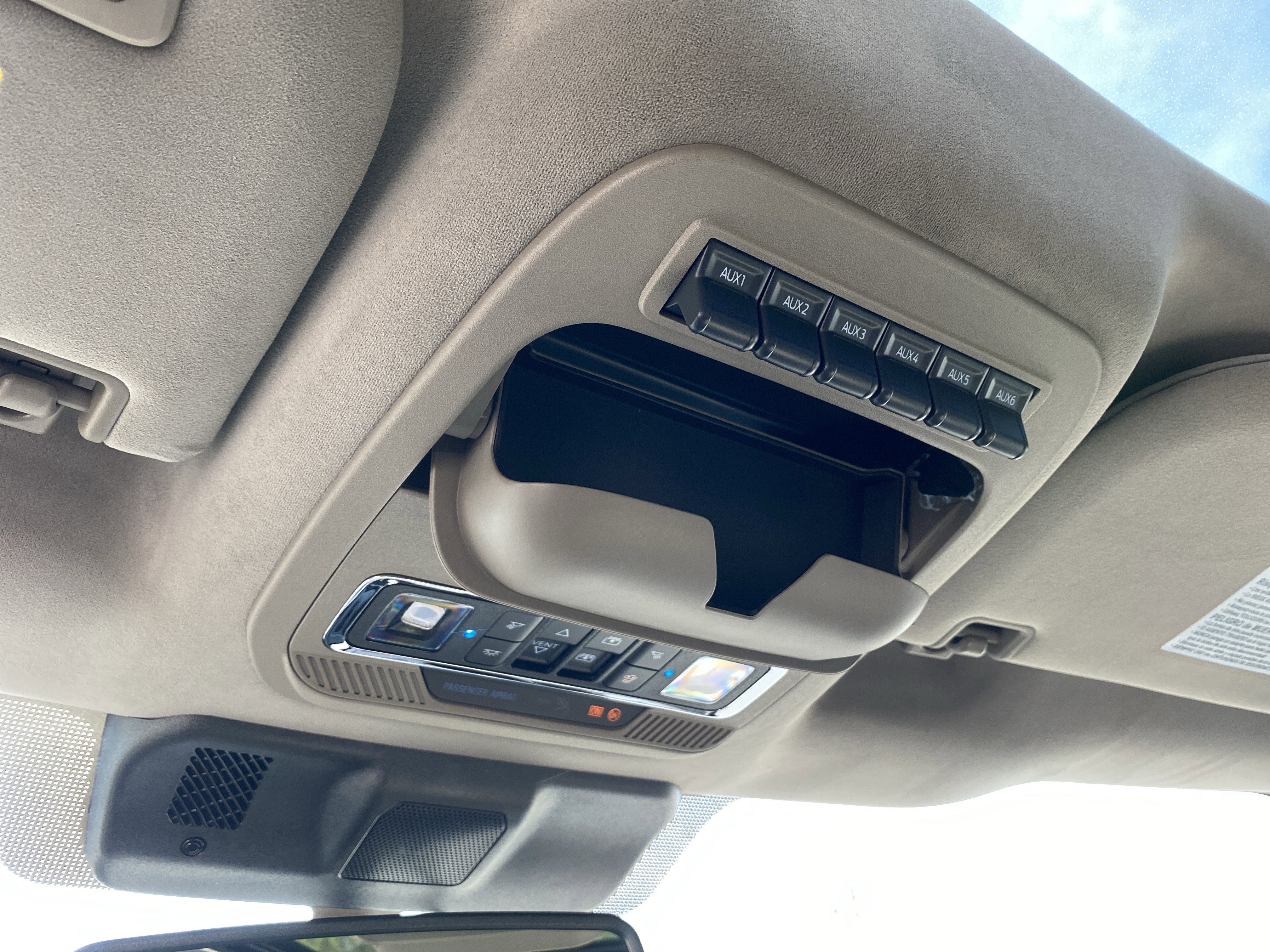 Used 2026 Ford F450 Platinum w/ Platinum Plus Package image 24