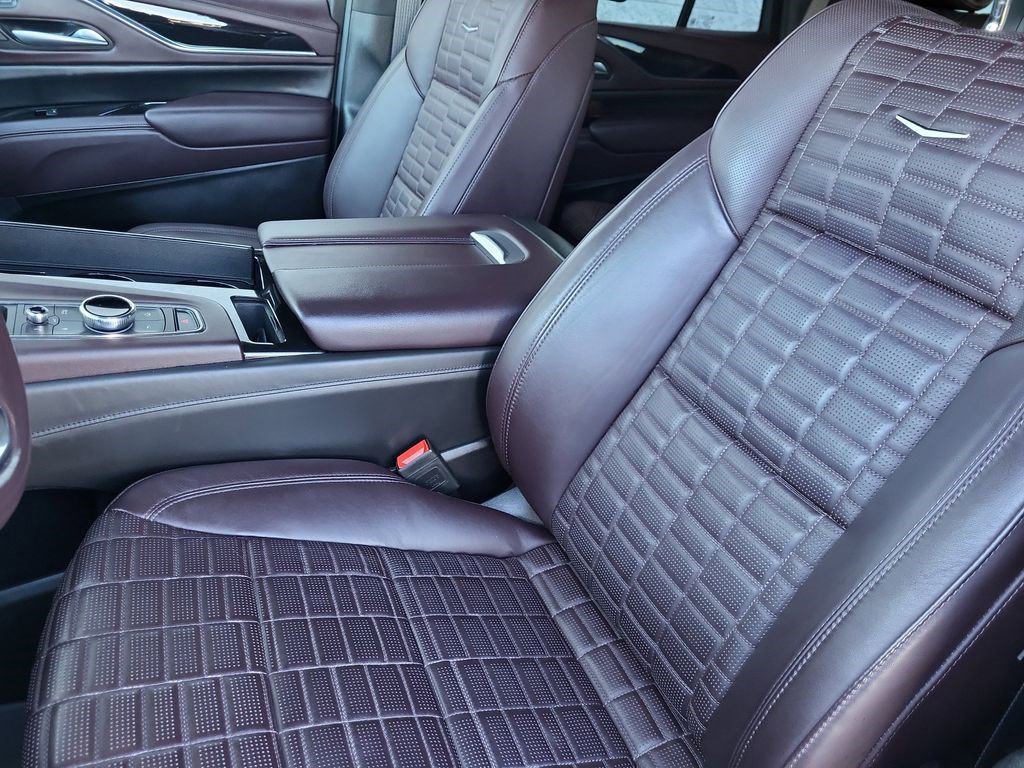 Certified 2024 Cadillac Escalade Premium Luxury Platinum image 10