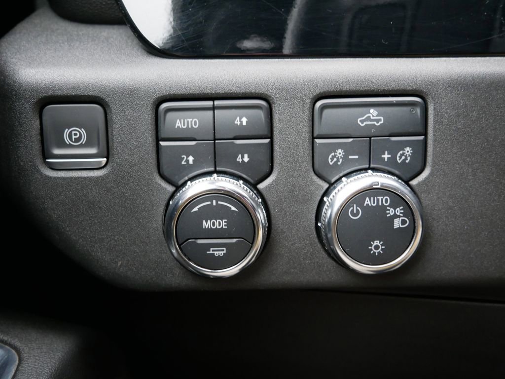 Used 2023 GMC Sierra 1500 SLE AWD/4WD image 27