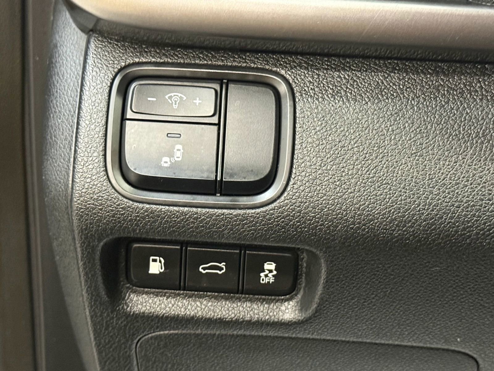 Used 2016 Kia Optima LX w/ LX Convenience Package image 26