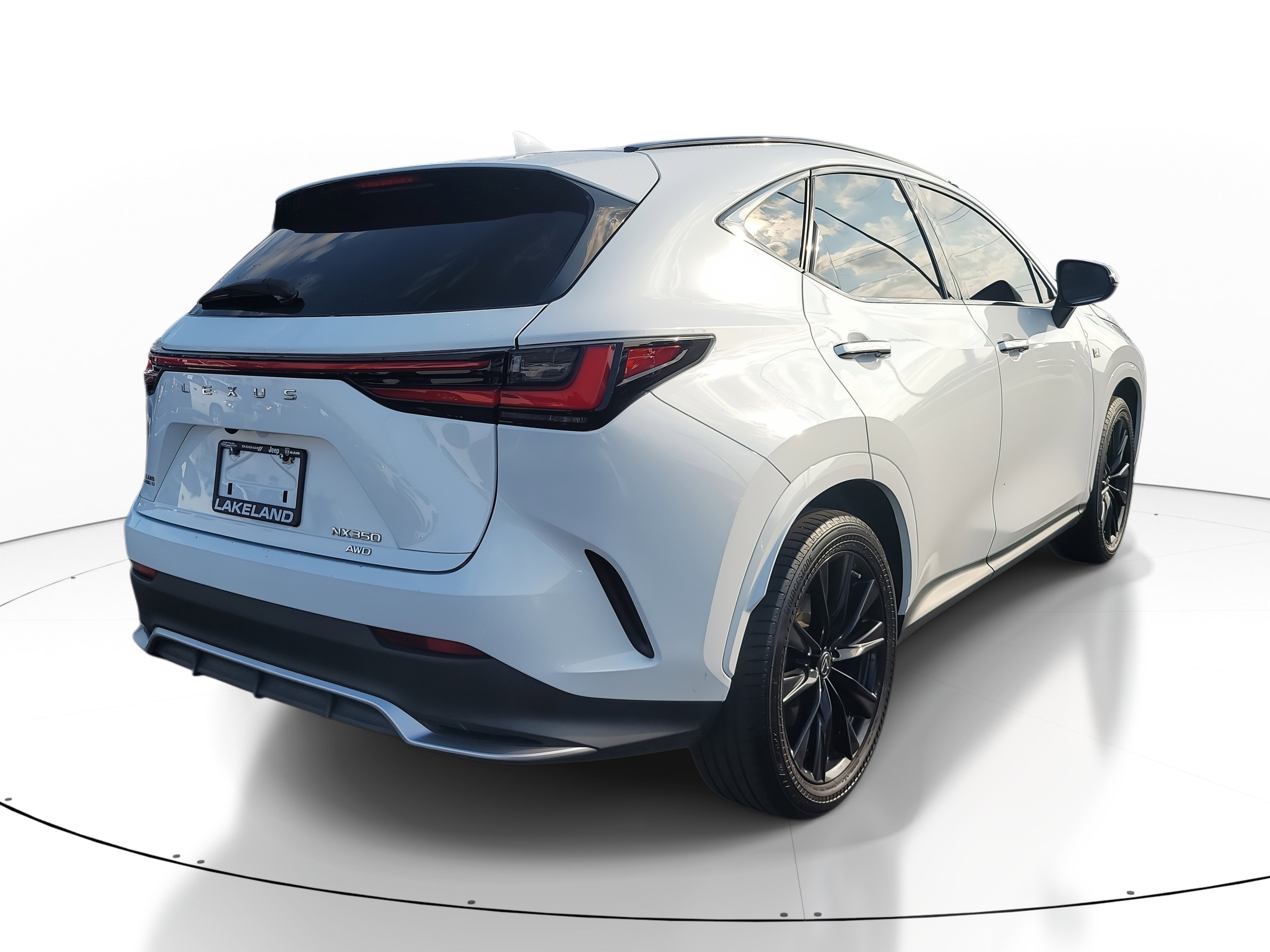 Used 2022 Lexus NX 350 F Sport image 4