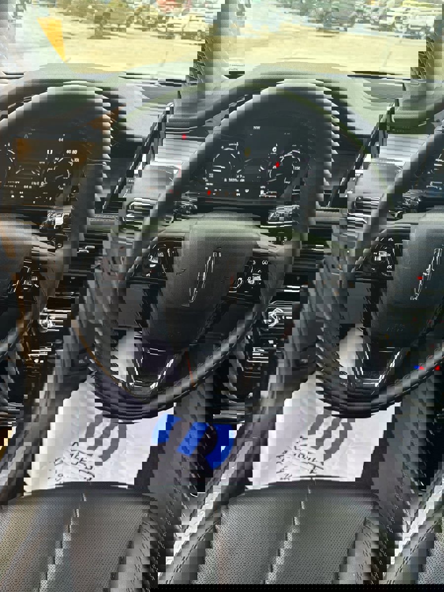 Used 2022 Lincoln Corsair AWD w/ Equipment Group 101A image 25