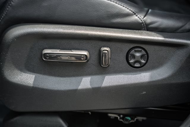 Used 2020 Honda CR-V Touring image 31