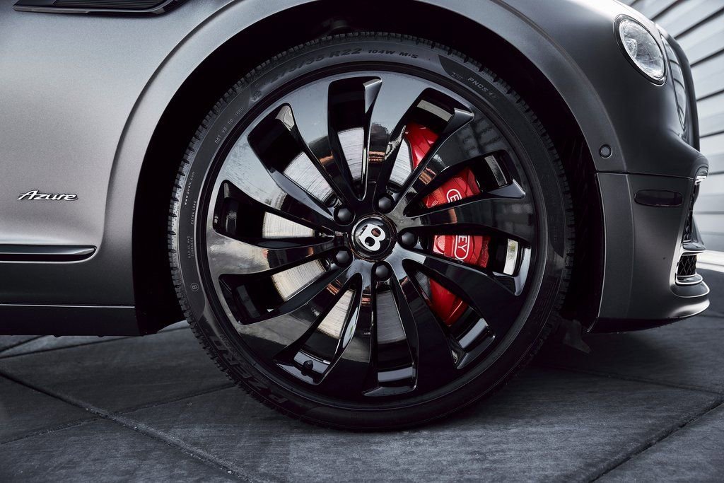 Used 2023 Bentley Flying Spur V8 image 21