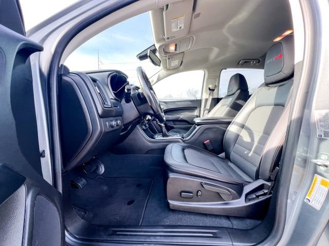 Used 2022 GMC Canyon AT4 image 16