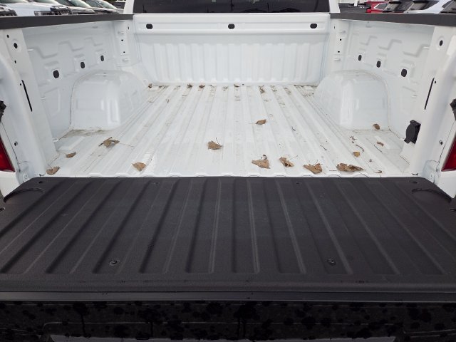 New 2026 Chevrolet Silverado 1500 LT w/ LPO, Liner Protection Package AWD/4WD image 17