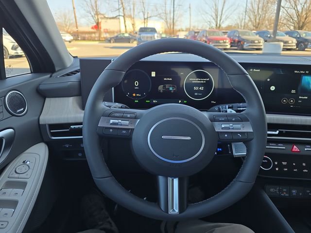 New 2025 Hyundai Sonata Limited image 14