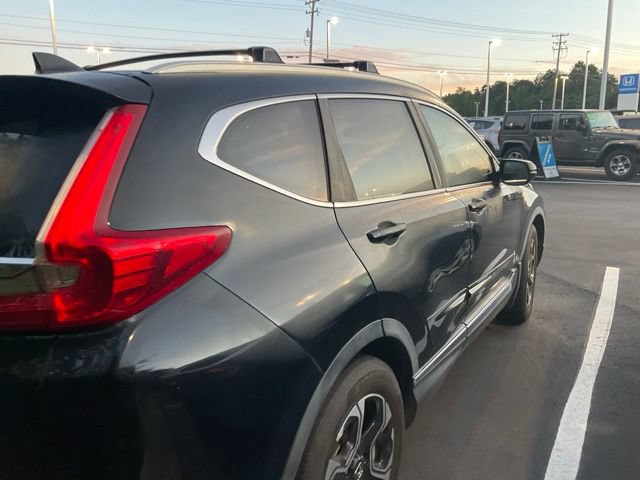 Used 2019 Honda CR-V Touring image 6
