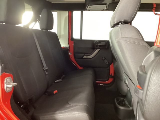 Used 2018 Jeep Wrangler Unlimited Sport AWD/4WD image 25