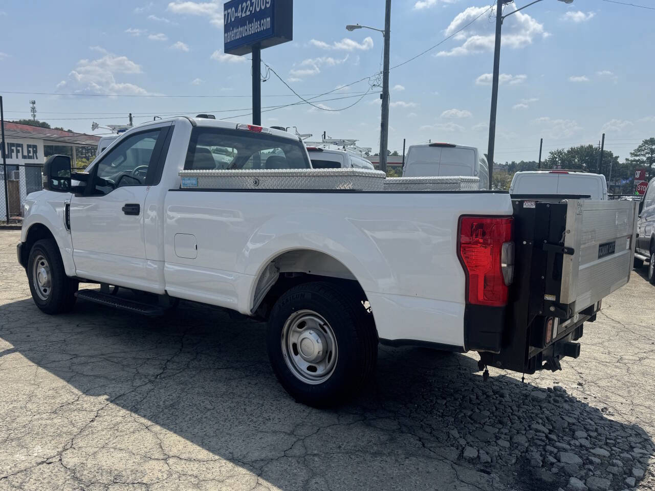 Used 2022 Ford F250 XL w/ Power Equipment Group image 6