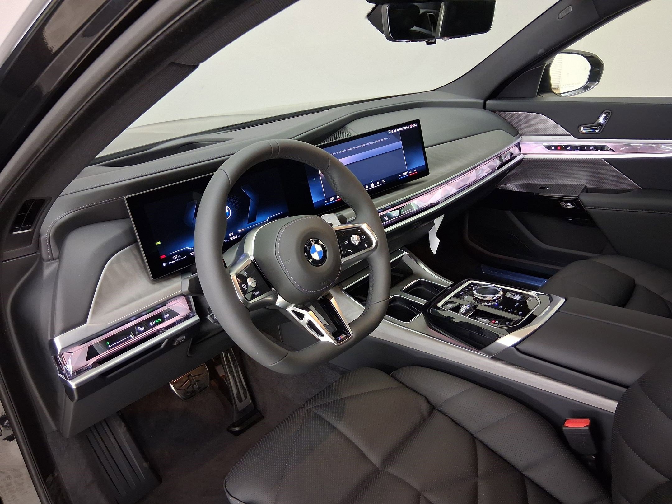 New 2026 BMW 740i w/ Premium Package image 2