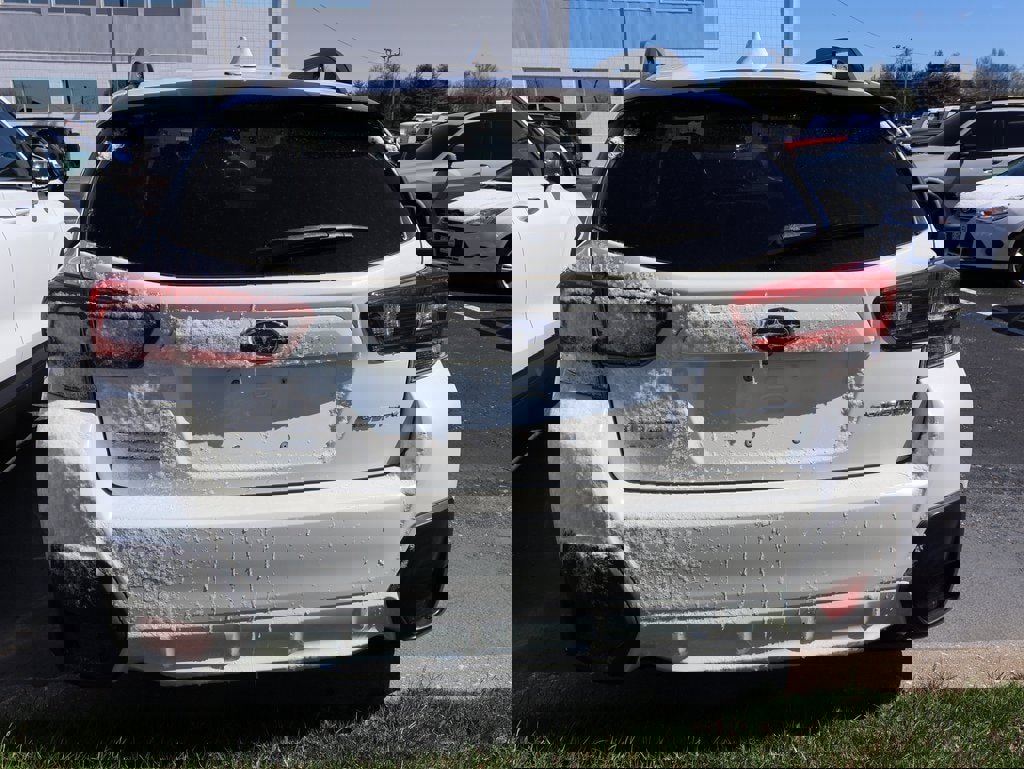 Used 2021 Subaru Crosstrek 2.0i Premium image 18