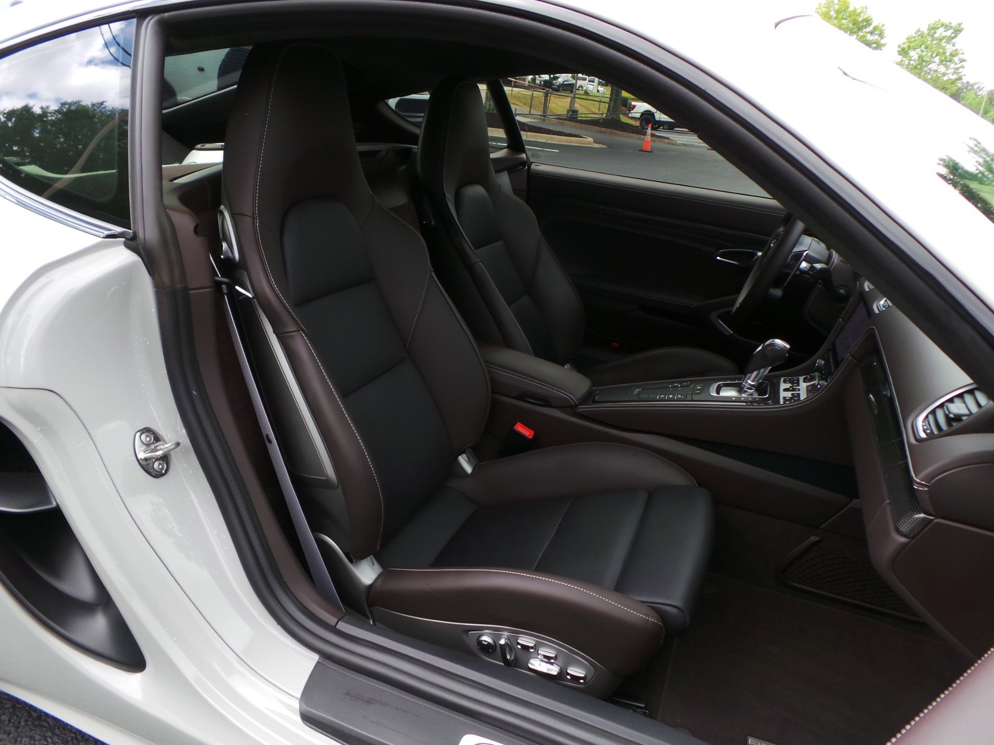 Used 2023 Porsche 718 Cayman GTS RWD image 17