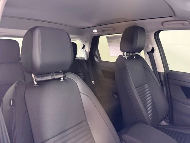 Certified 2025 Land Rover Discovery Sport S image 35