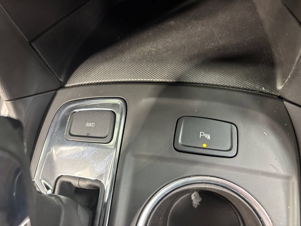 Used 2024 Chevrolet Equinox LT w/ LPO, Floor Liner Package AWD/4WD image 31