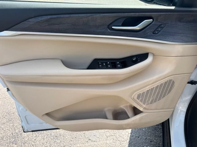 Certified 2023 Jeep Grand Cherokee L Limited w/ Luxury Tech Group II AWD/4WD image 23