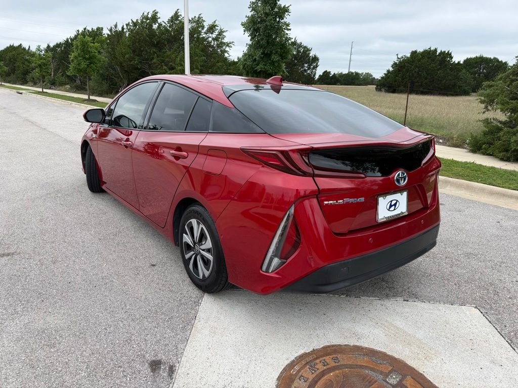 Used 2017 Toyota Prius Prime Advanced FWD image 7