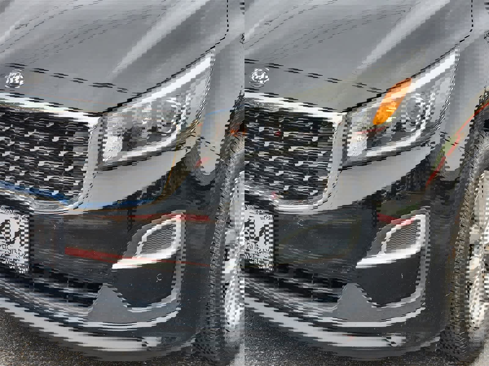 Used 2019 Kia Sedona EX image 7