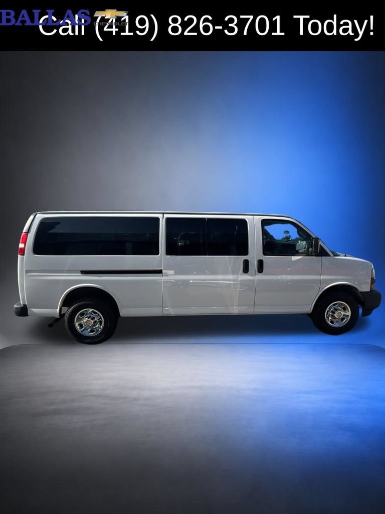 Used 2019 Chevrolet Express 3500 LS RWD image 5