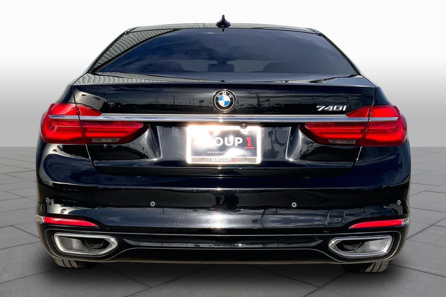 Used 2018 BMW 740i RWD image 5