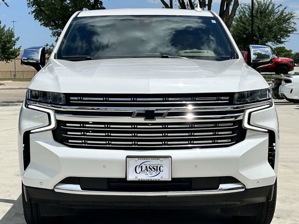 Used 2021 Chevrolet Suburban Premier w/ Premium Package AWD/4WD image 8