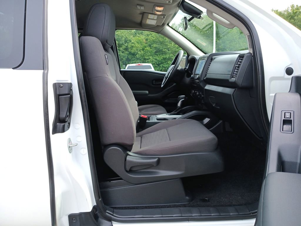 Used 2022 Nissan Frontier S RWD image 29