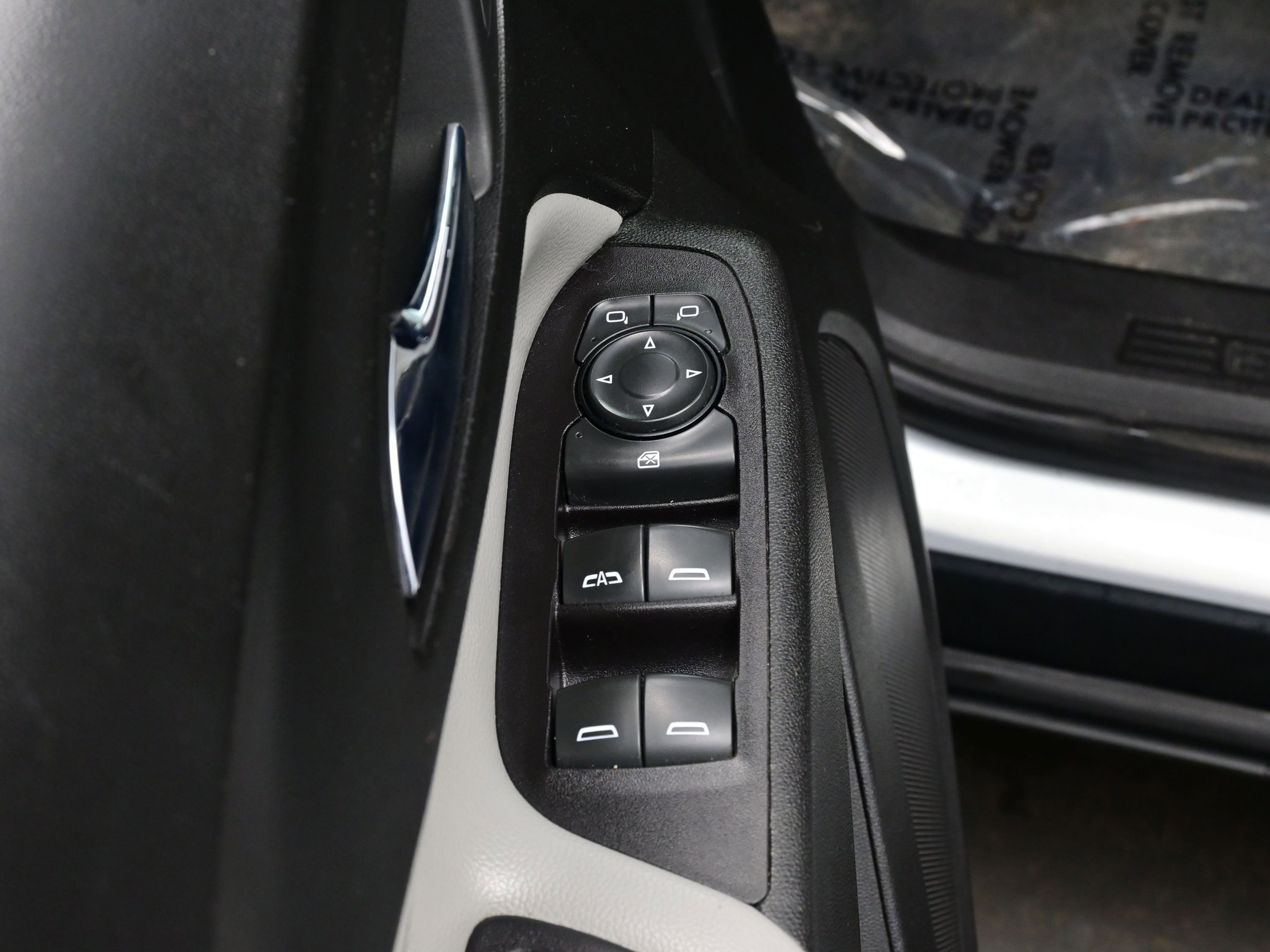 Used 2019 Chevrolet Equinox LS image 10