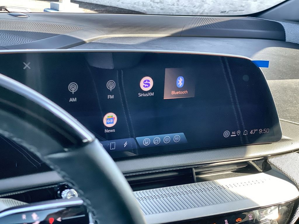 Used 2026 Cadillac Optiq Luxury 1 image 13